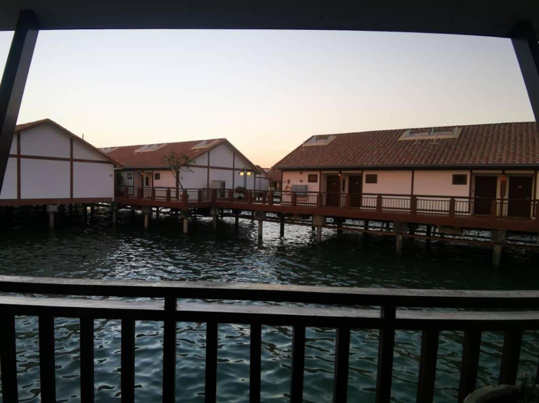 Water Chalet Port Dickson- Private Exteriér fotografie