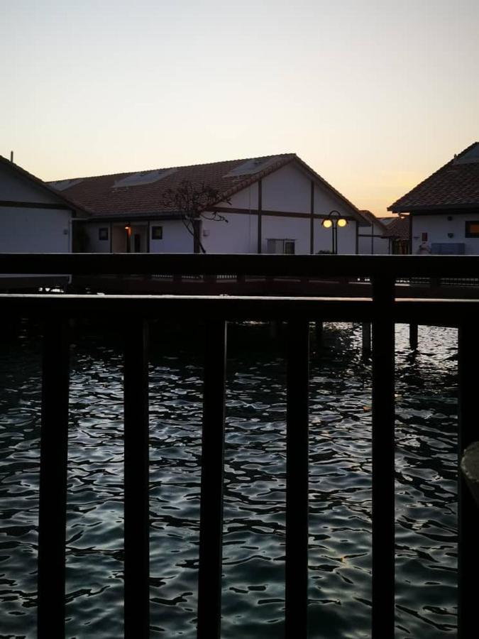 Water Chalet Port Dickson- Private Exteriér fotografie